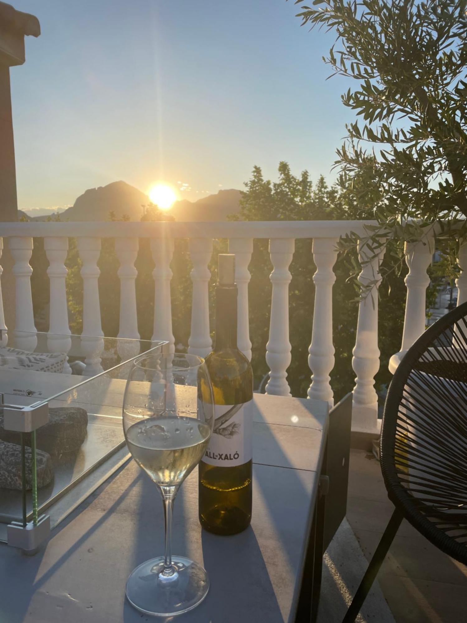 Casa Naru Albir, Duplex Met Ruim Terras En Buitenkeuken Appartement *